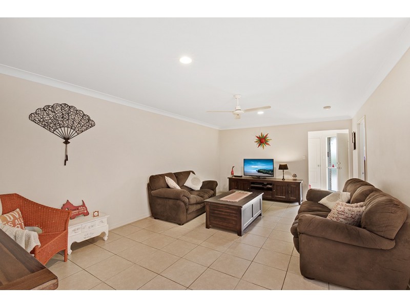 1/3 Normandy Court, Rothwell QLD 4022