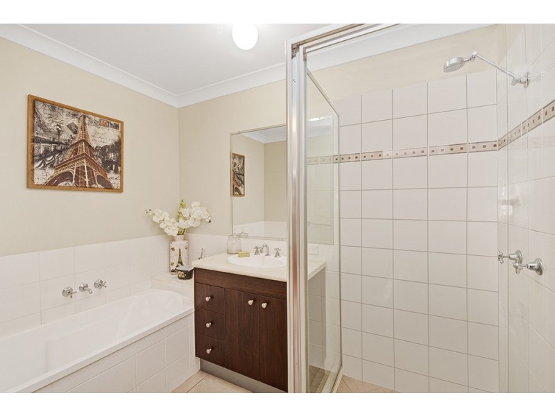 1/3 Normandy Court, Rothwell QLD 4022