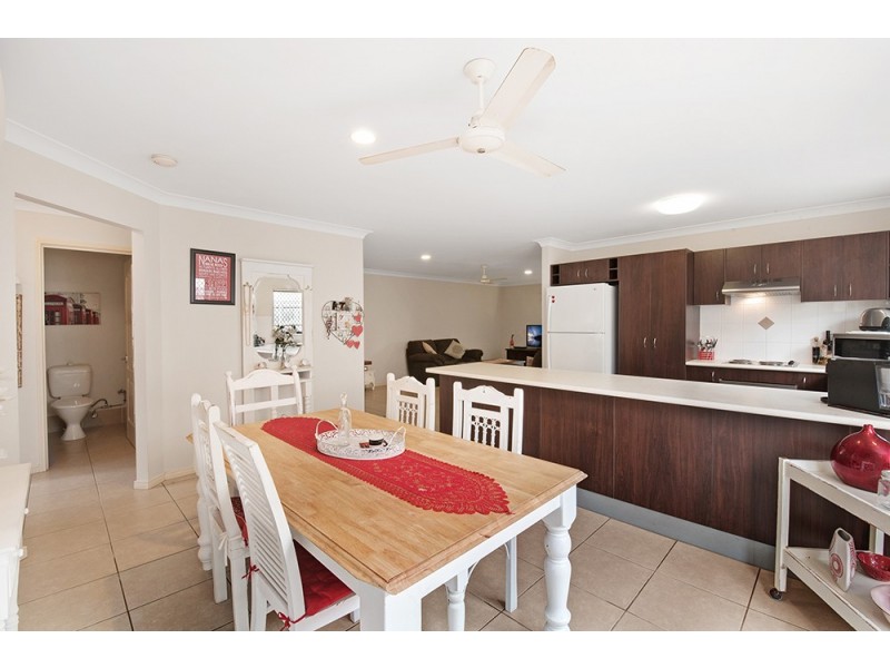 1/3 Normandy Court, Rothwell QLD 4022