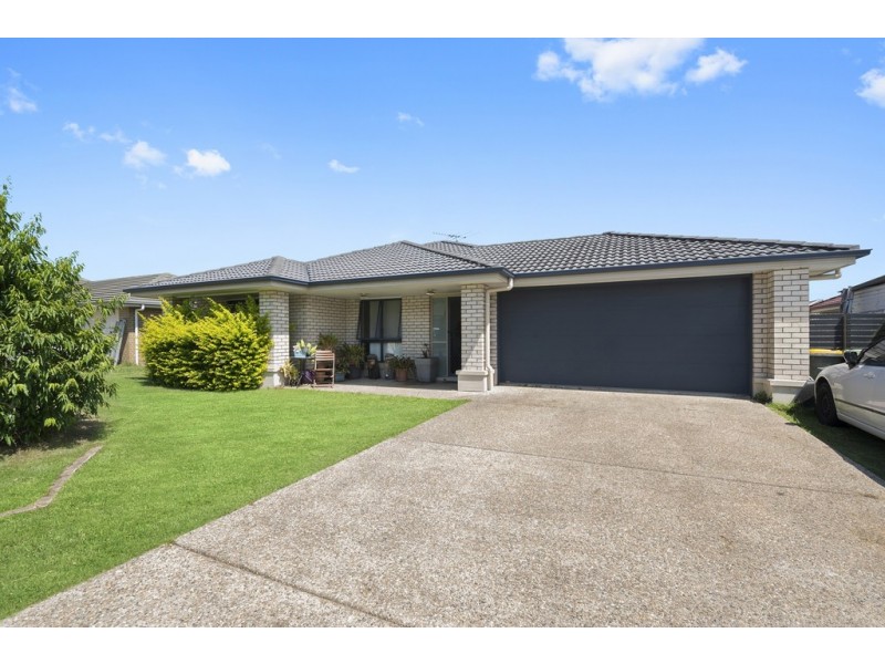 8 Peggy Road, Bellmere QLD 4510