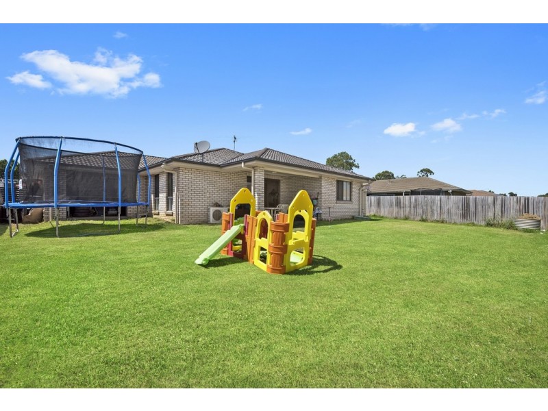 8 Peggy Road, Bellmere QLD 4510