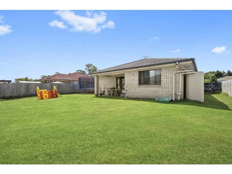 8 Peggy Road, Bellmere QLD 4510