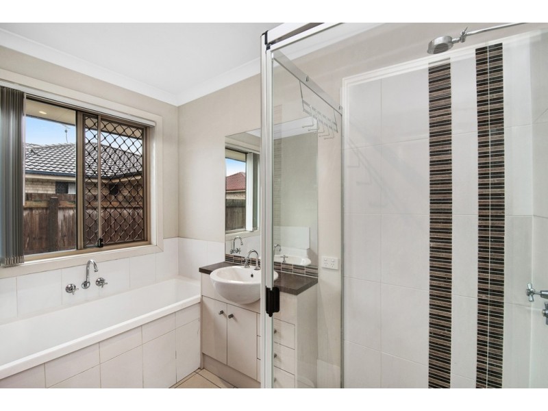 3 Tara Grove, Bellmere QLD 4510