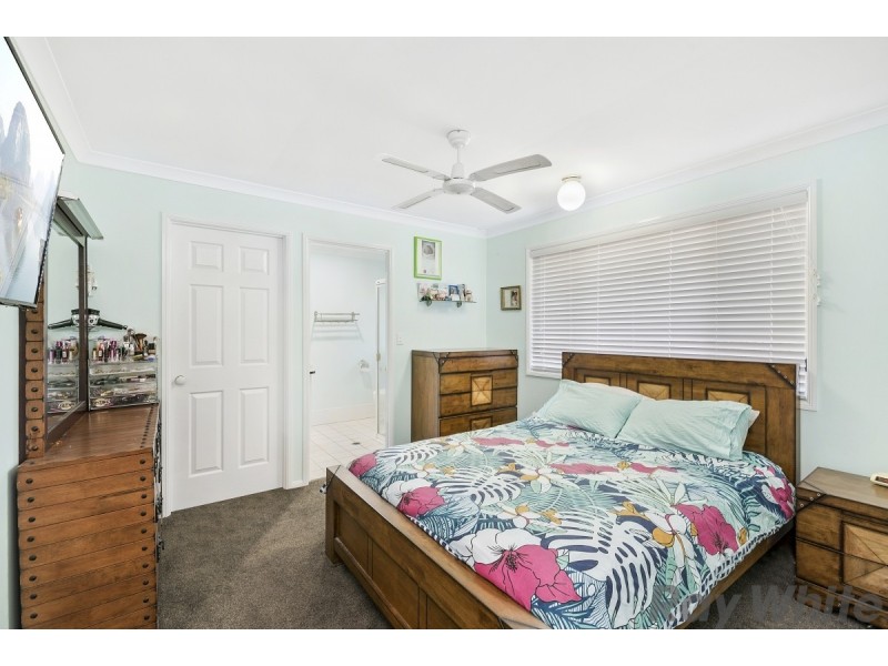 34 Dobell Street, Rothwell QLD 4022