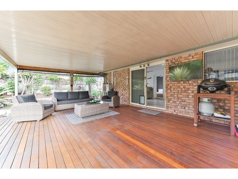 12 Dobell Street, Rothwell QLD 4022