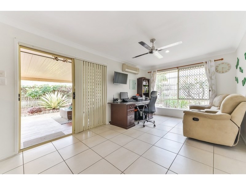 12 Dobell Street, Rothwell QLD 4022