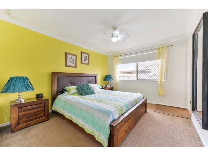 12 Dobell Street, Rothwell QLD 4022