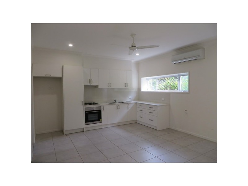 2/33 Dawn Street, Deception Bay QLD 4508