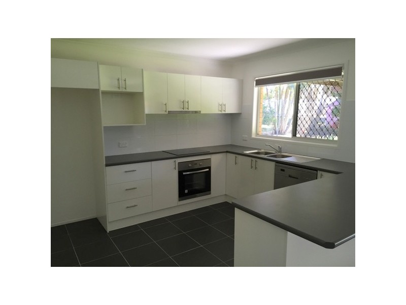32 Cotswold Street, Morayfield QLD 4506