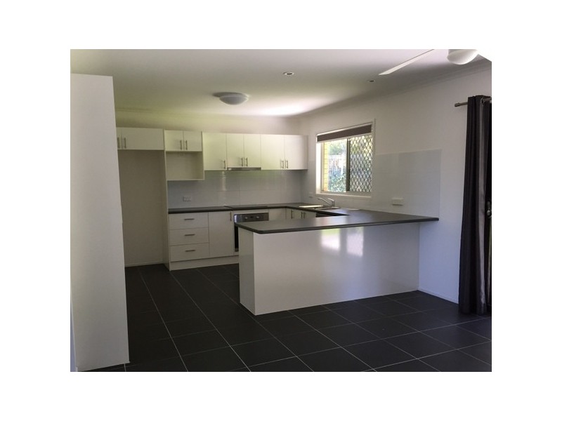 32 Cotswold Street, Morayfield QLD 4506