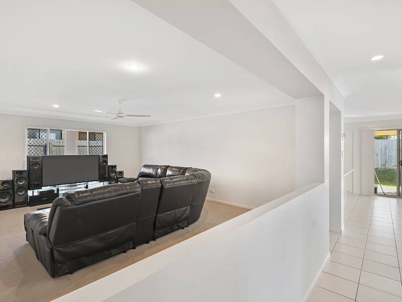 11 Olivine Court, Rothwell QLD 4022