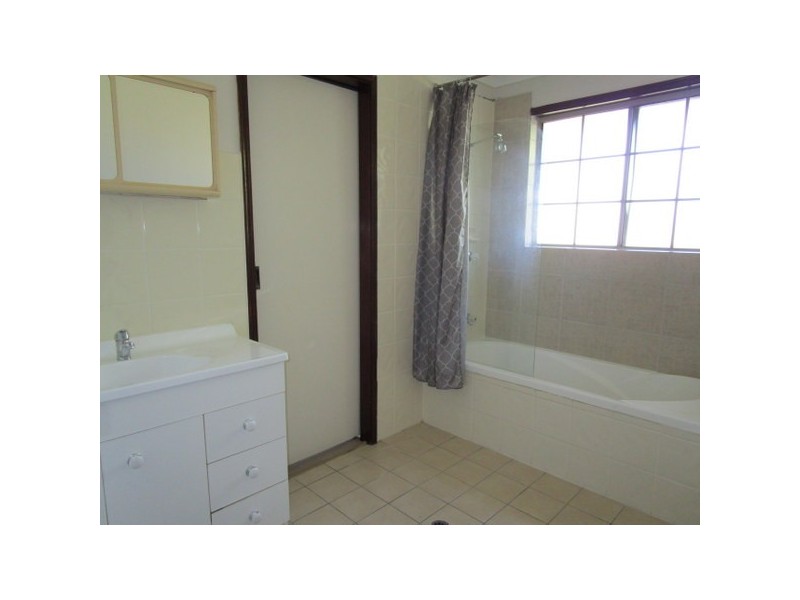 4 Leonie Street, Deception Bay QLD 4508