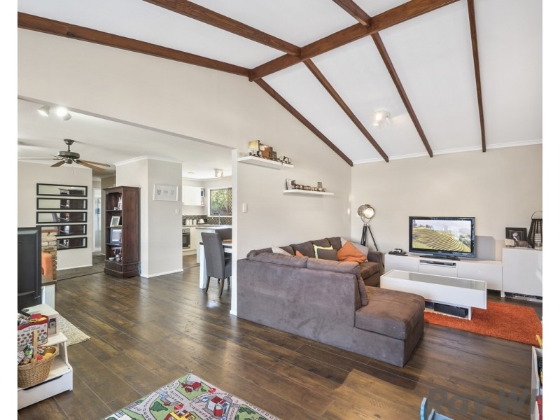 18 Leigh Street, Deception Bay QLD 4508
