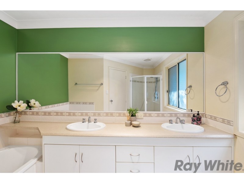 5 Greenway Place, Deception Bay QLD 4508