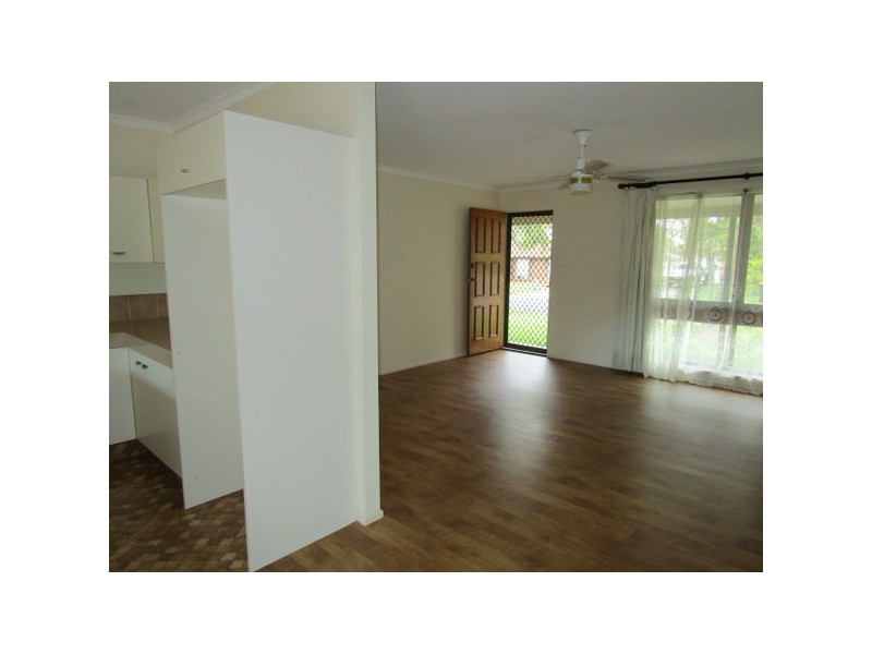 12 Lindsay Street, Rothwell QLD 4022