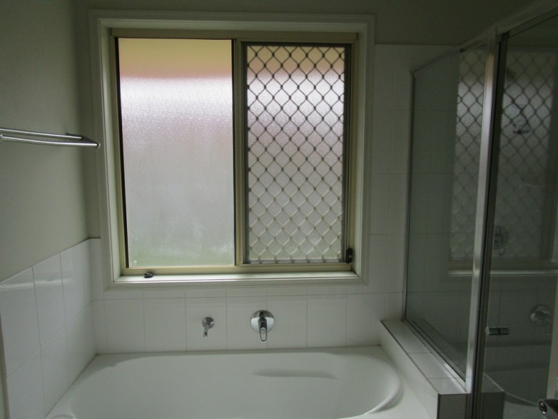 11 Fortress Court, Bray Park QLD 4500