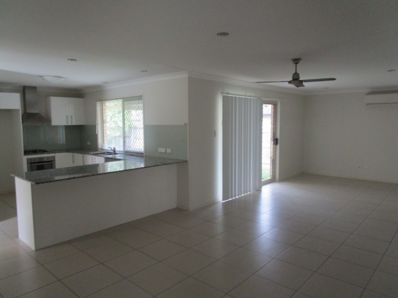 11 Fortress Court, Bray Park QLD 4500