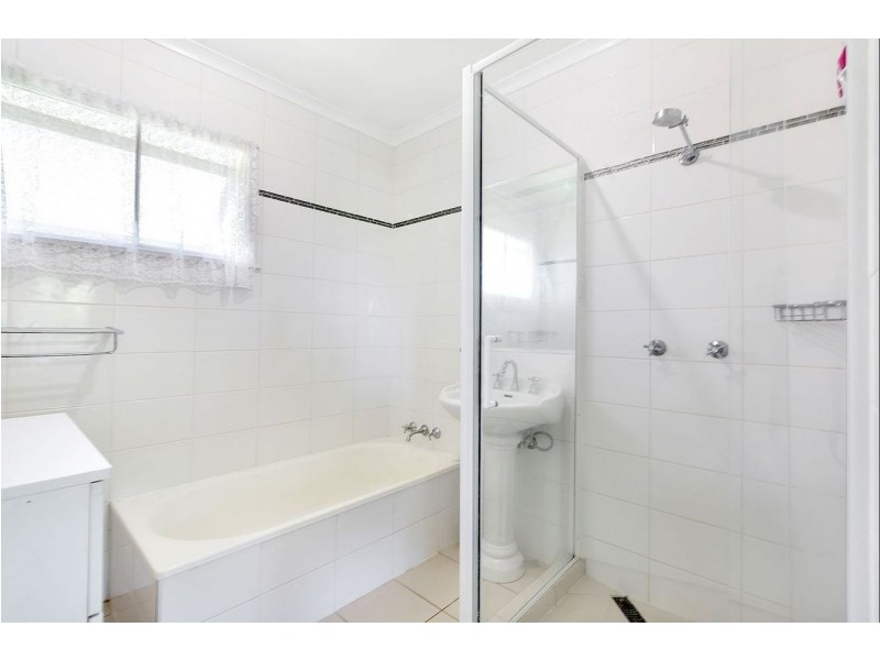 7 Blakeney Street, Woody Point QLD 4019