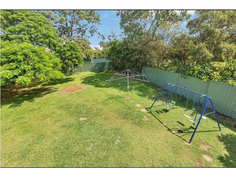 7 Blakeney Street, Woody Point QLD 4019