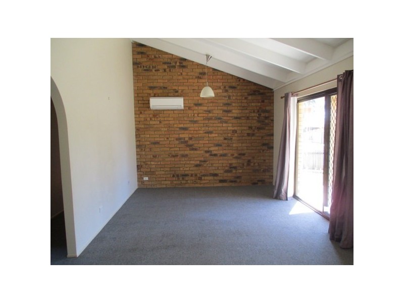 2 Leigh Street, Deception Bay QLD 4508