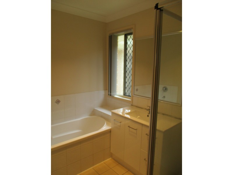 16 Bailey Road, Deception Bay QLD 4508