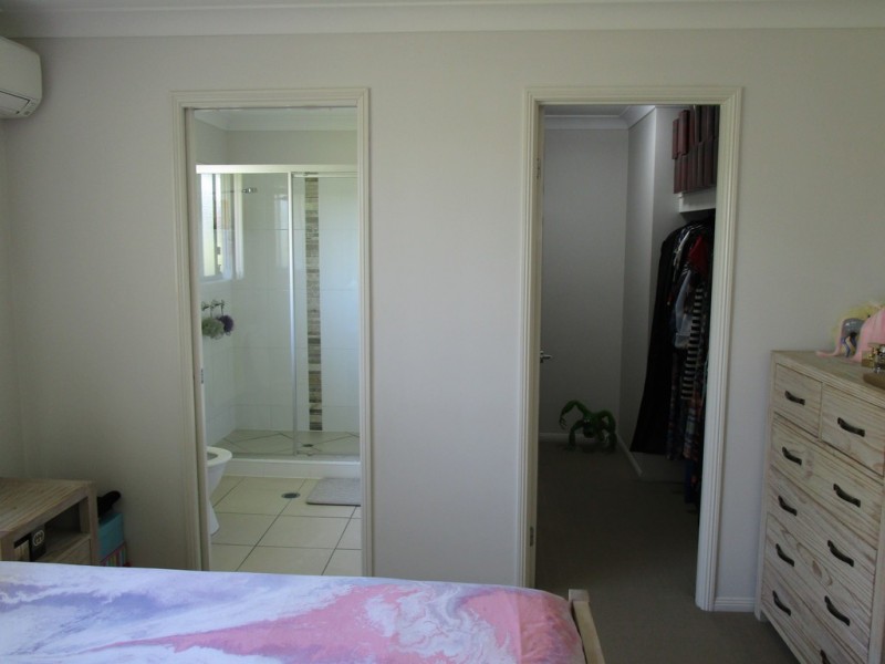 11 Cadell Crescent, Rothwell QLD 4022