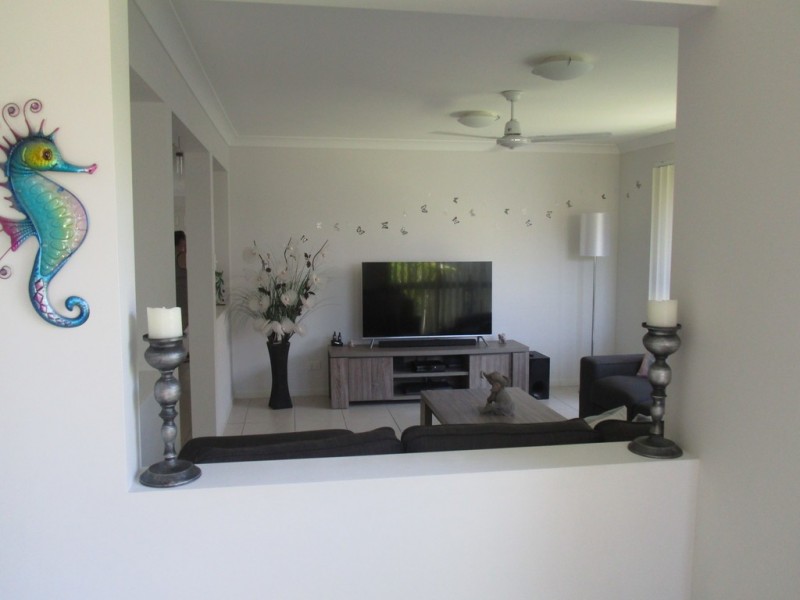 11 Cadell Crescent, Rothwell QLD 4022