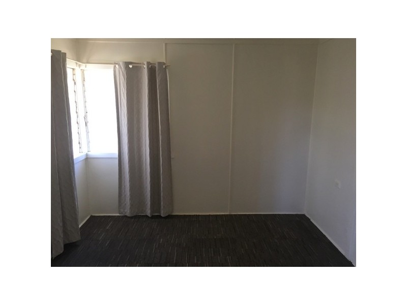 222 Prince Edward Parade, Scarborough QLD 4020