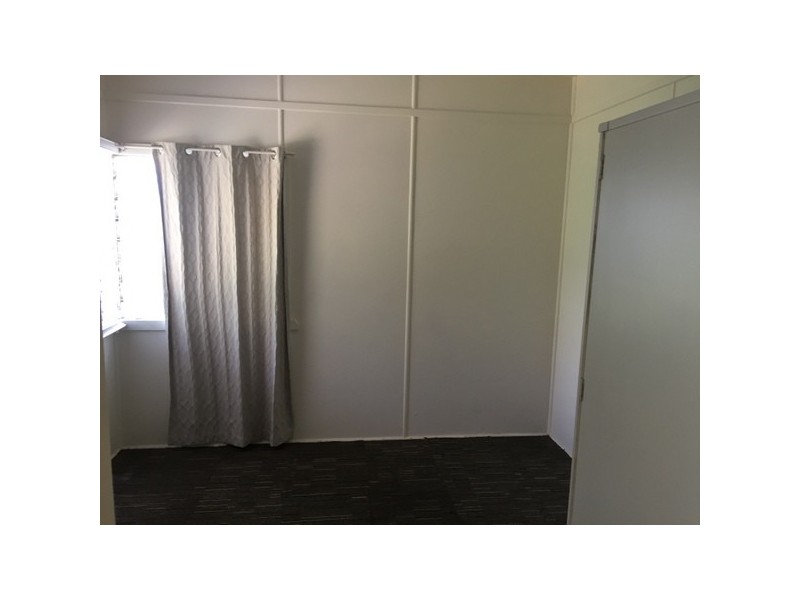 222 Prince Edward Parade, Scarborough QLD 4020