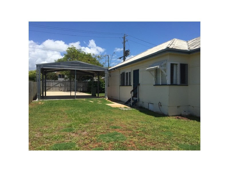 222 Prince Edward Parade, Scarborough QLD 4020