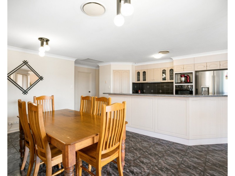 10 Woodland Street, Rothwell QLD 4022