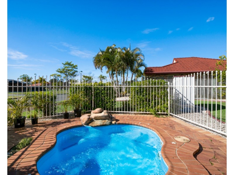 10 Woodland Street, Rothwell QLD 4022