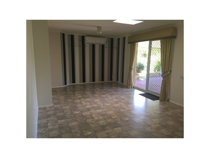 2 Diane Court, Deception Bay QLD 4508
