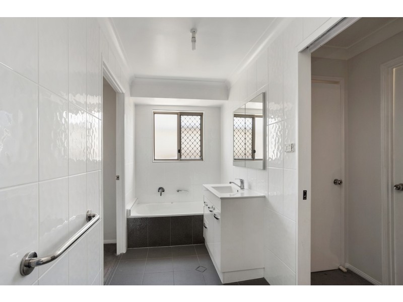 7 Deborah Court, Deception Bay QLD 4508