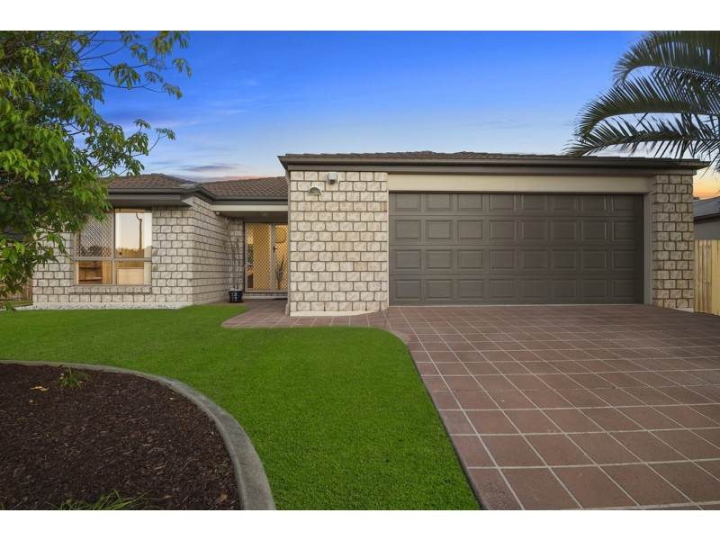 19 Cadell Crescent, Rothwell QLD 4022