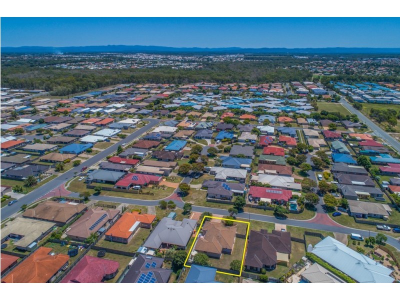 19 Cadell Crescent, Rothwell QLD 4022