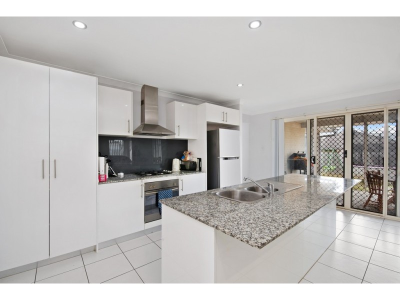 5 Wilton Court, Morayfield QLD 4506