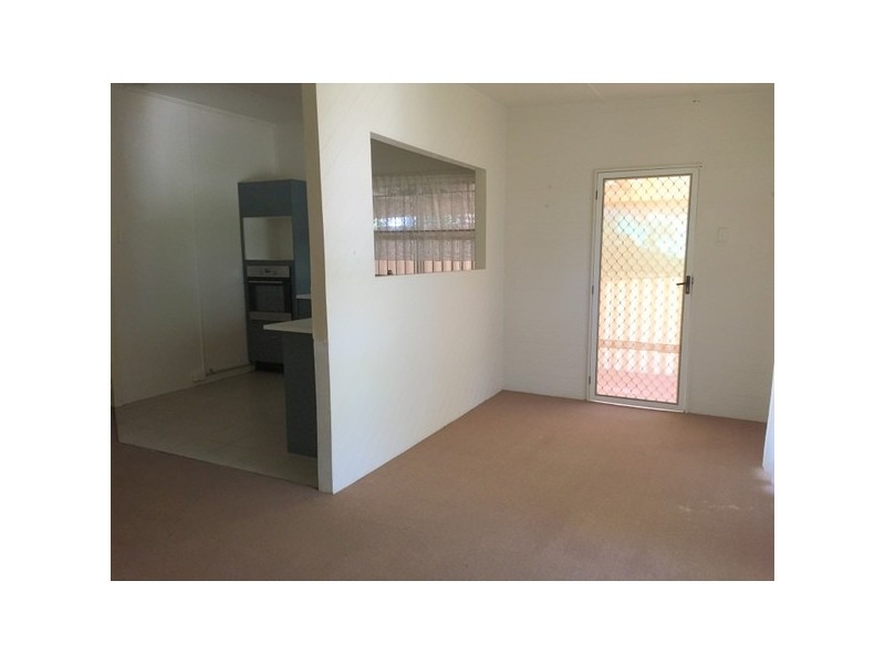 2/173 Esplanade South, Deception Bay QLD 4508