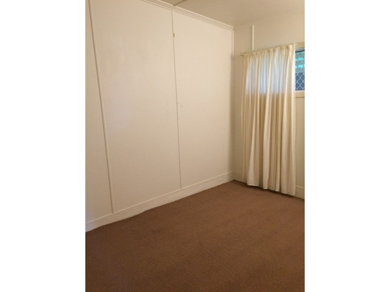 2/173 Esplanade South, Deception Bay QLD 4508
