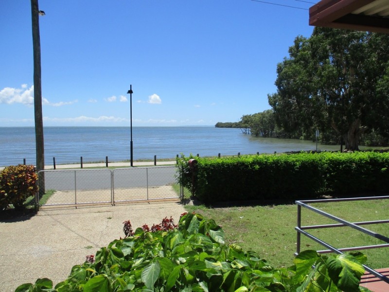 145 Esplanade, Deception Bay QLD 4508