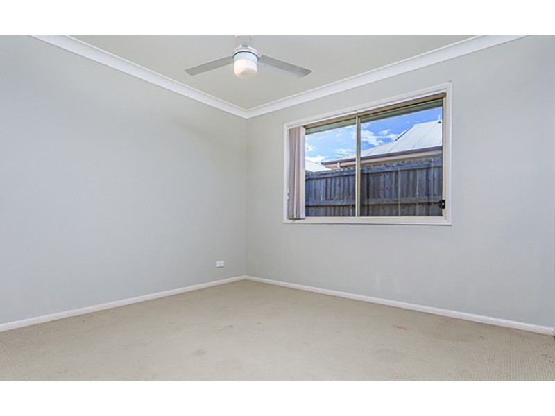 1 and 2/3 Lady Bowen Parade, Rothwell QLD 4022