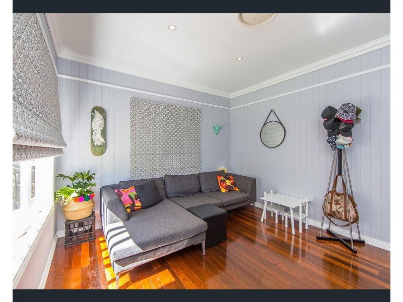 77 Albert Street, Margate QLD 4019