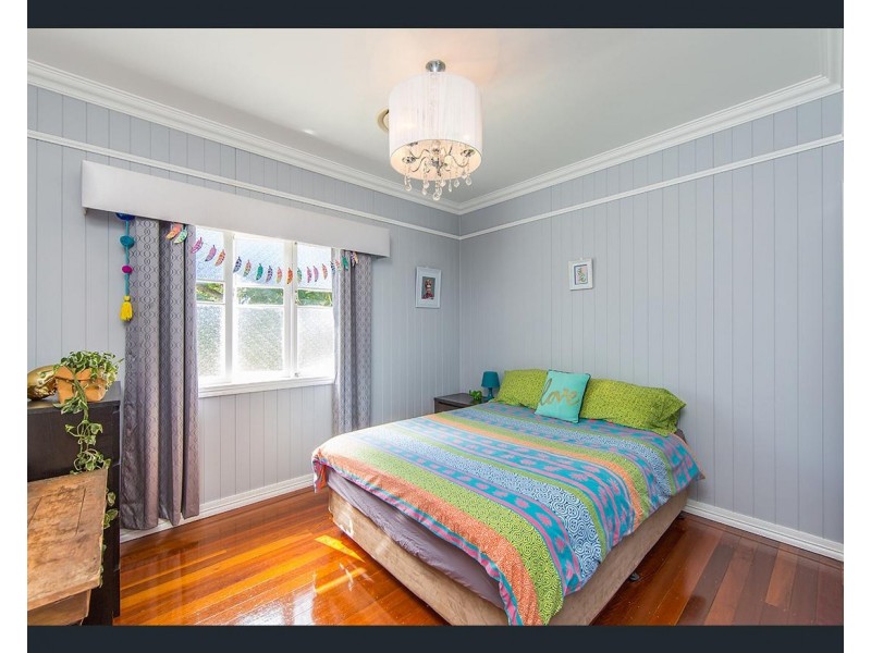 77 Albert Street, Margate QLD 4019