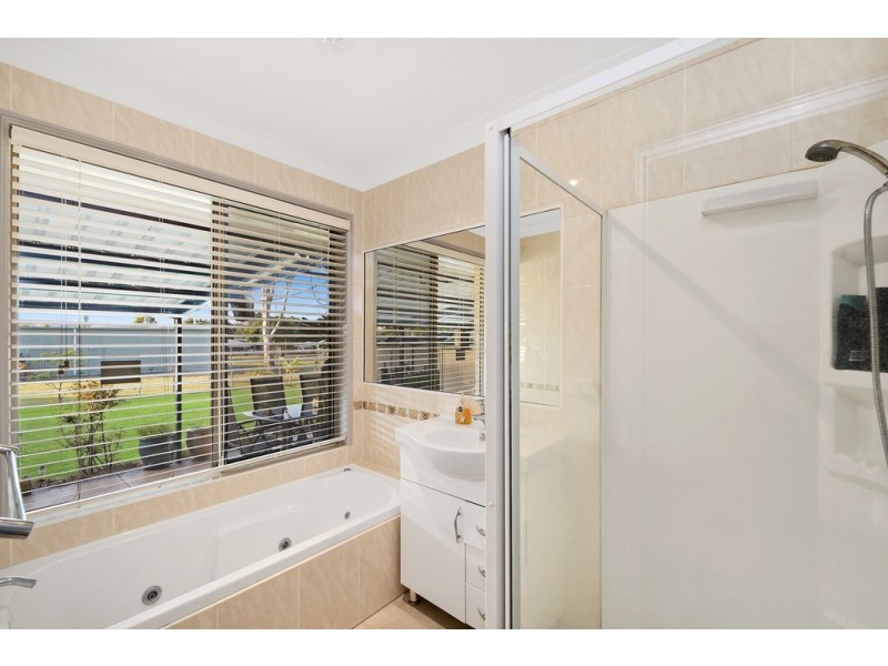 24 Kate Avenue, Deception Bay QLD 4508