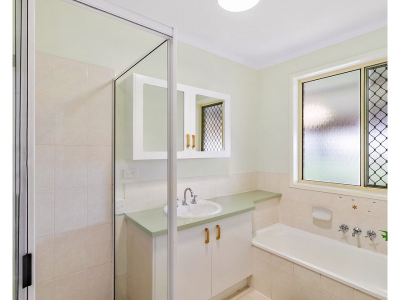 26 Kate Avenue, Deception Bay QLD 4508