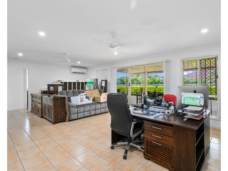 4 Peachester Court, Deception Bay QLD 4508