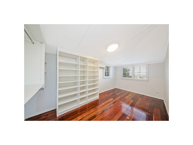 464 Flinders Parade, Brighton QLD 4017
