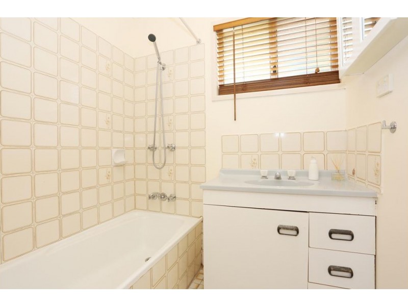 10 Katherine Street, Caboolture QLD 4510