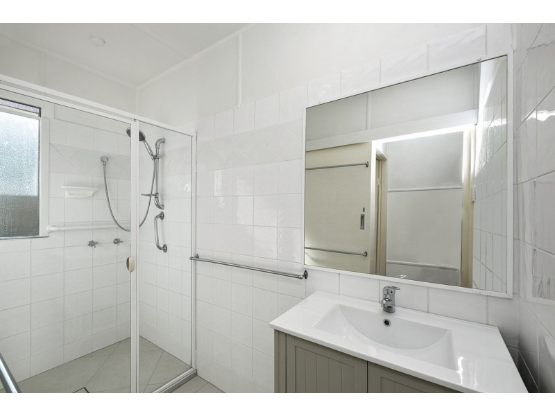 24 Water Street, Deception Bay QLD 4508