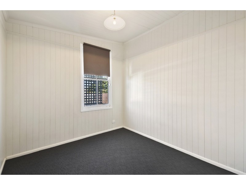 24 Water Street, Deception Bay QLD 4508